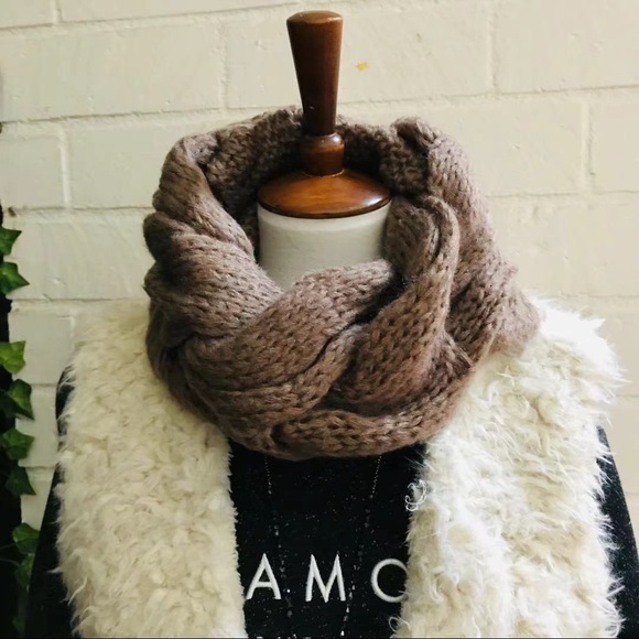 Infinity scarf - Picture 5 of 6